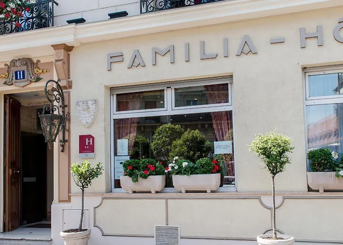 Familia Hotel Paris